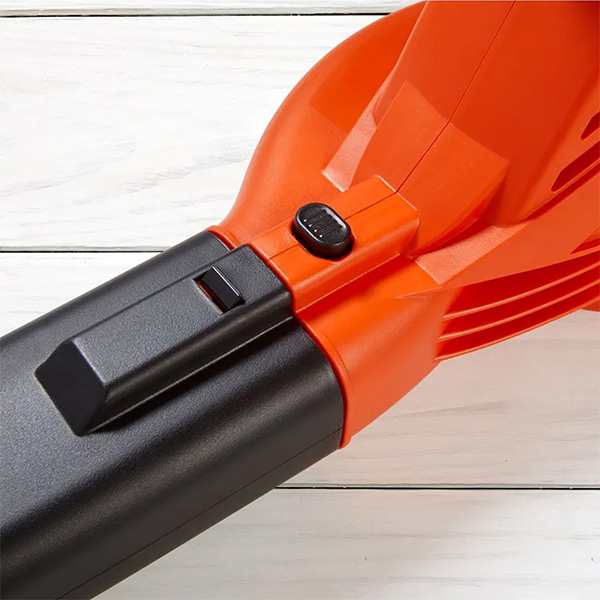 Alternative view of Soplador Axial 840W Black+Decker